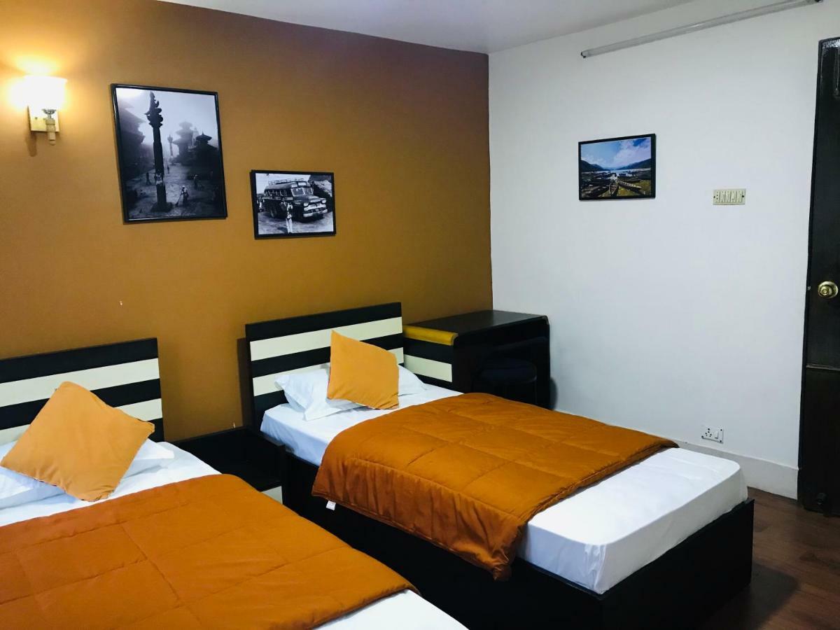 Zweibettzimmer mit Gemeinschaftsbad