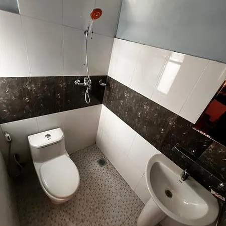 Hotel Family Home-2